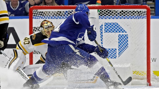 Lightning beat Bruins 3-2 for 5th consecutive win