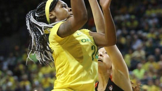 Ionescu scores 29, No. 3 Oregon beats No. 9 Oregon St 77-68