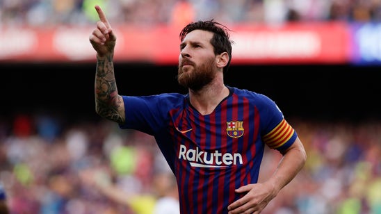 Huesca leads Barcelona 1-0 after 3 minutes before losing 8-2
