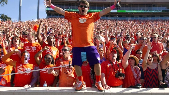 Clemson Football: Q&A with Big Red Louie