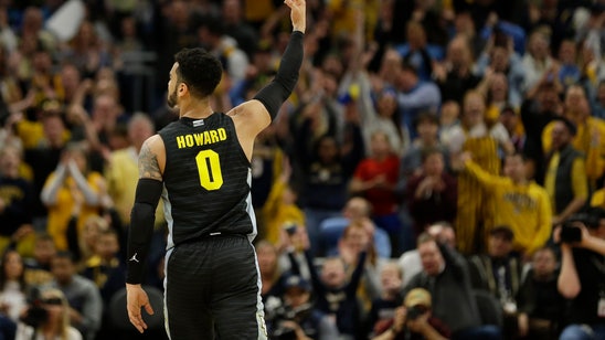 Howard leads Marquette to 71-60 win over No. 10 Villanova