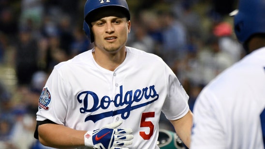 Dodgers shortstop Seager looking strong during drills