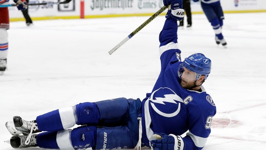 Stamkos has 3 goals, Lightning beat Rangers 6-3