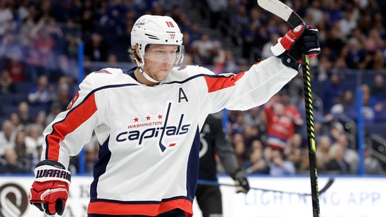 Capitals sign Nicklas Backstrom to $46M, 5-year extension