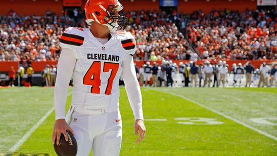 Cleveland Browns: Re-Signing Charley Hughlett Another Smart Offseason Move