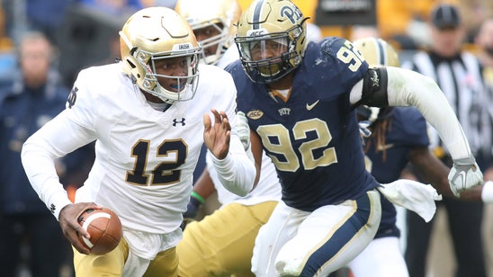 Notre Dame Football: Brandon Wimbush follows recent Irish quarterback trend