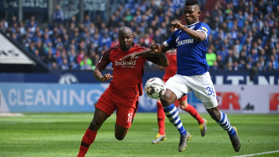 Jovic seals late Frankfurt win at Schalke