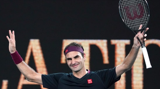 Federer, Serena Williams highlight Day 3 at Australian Open