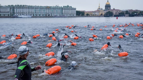 600 take the plunge in unusual St. Petersburg swim