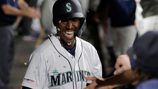 Mariners rookie Lewis homers 3rd game in row since debut