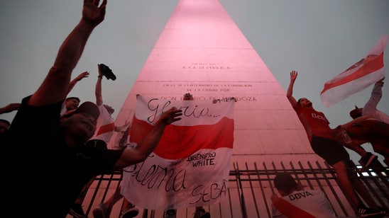 Argentine fans celebrate River Plate’s title at home