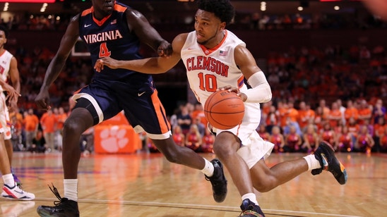 Clemson basketball on the verge of top 25 ranking and other news.