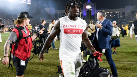Police reportedly called to home of Chiefs’ Tyreek Hill