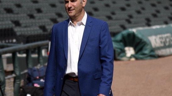 White Sox Sign Jorge Rodon to Minor League Deal