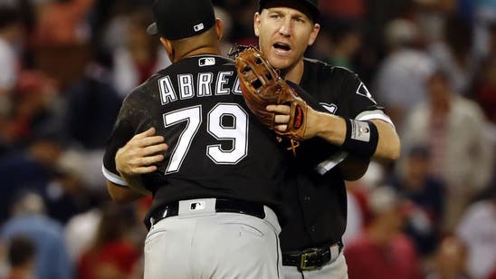 Chicago White Sox: Jose Abreu Outshining Todd Frazier on Trade Market