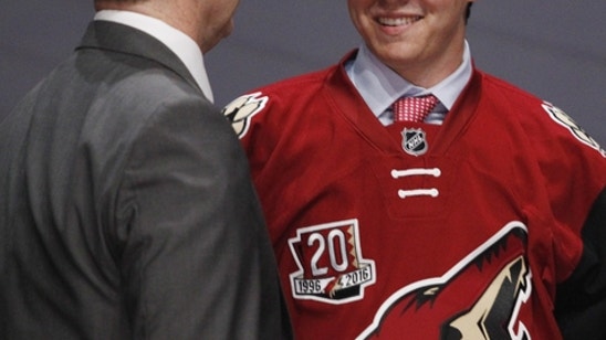 REDIRECT::Arizona Coyotes: Clayton Keller Wins Gold With Team USA At WJC