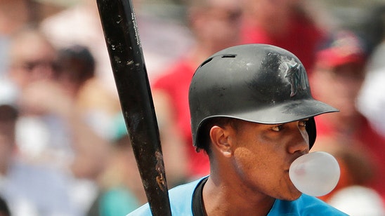 Starlin Castro among few veterans on young Marlins