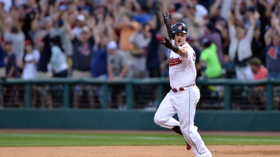 Cleveland Indians Top 25 in 2016: No. 9, Lonnie Chisenhall