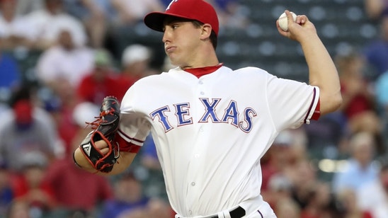 White Sox Sign RHP Derek Holland to 1-Year Contract