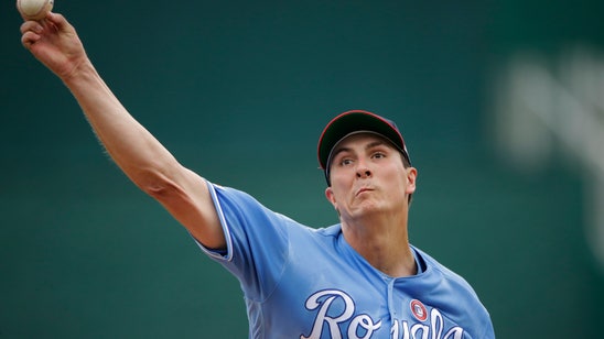 Royals trade right-hander Bailey to A's for prospect
