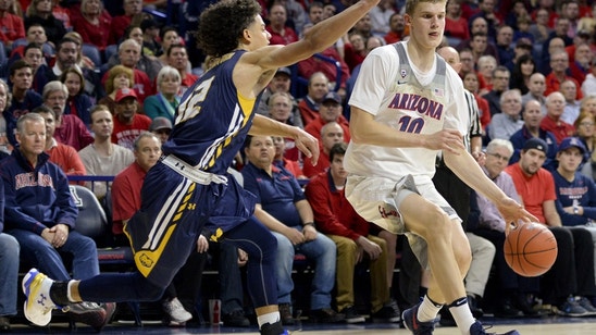 Arizona Basketball: Wildcats rout New Mexico Lobos