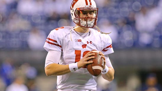 Wisconsin Football: Alex Hornibrook the right short-term option