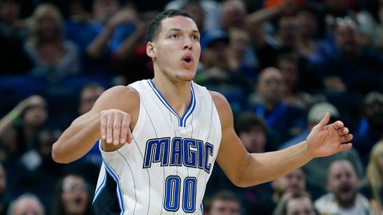 D.J. Augustin feeds Aaron Gordon for half-court alley-oop (Video)