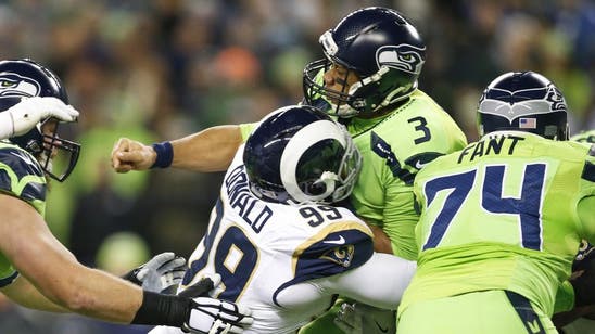 Aaron Donald wants nothing to do with your penalty flag (Video)