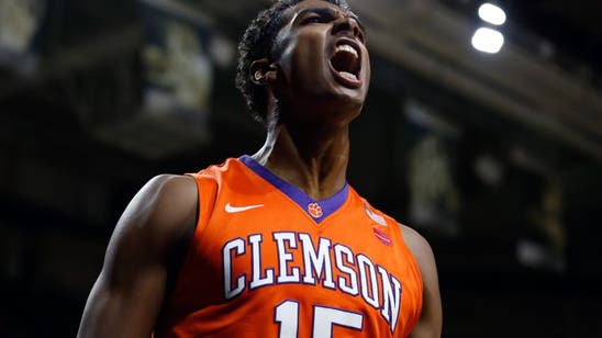 NCAA Basketball: Clemson's comeback completes crazy day in ACC