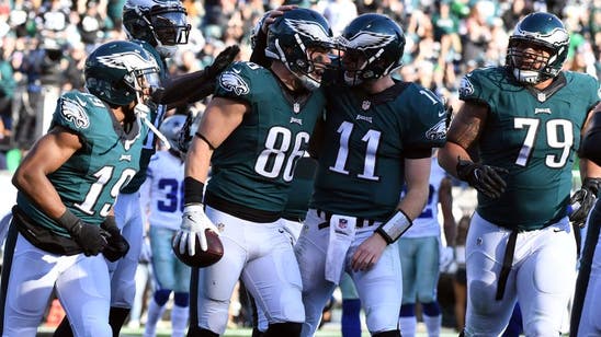 Carson Wentz, Zach Ertz Connect for Beautiful Touchdown (Video)