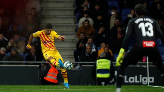 Barcelona held 2-2 at last-place Espanyol in Catalan derby