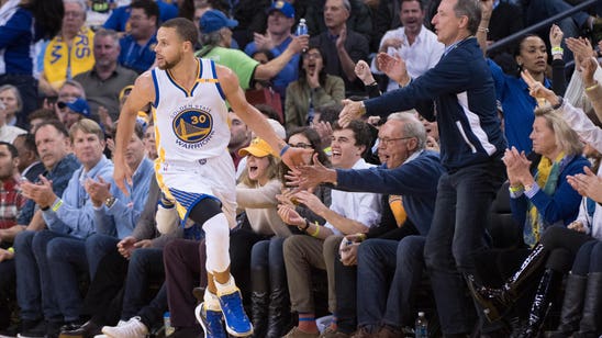 Stephen Curry's ridiculous first half lifts Golden State Warriors over Hornets