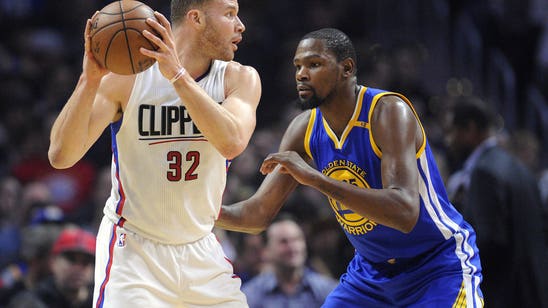 Blake Griffin soars over Kevon Looney for poster dunk (Video)