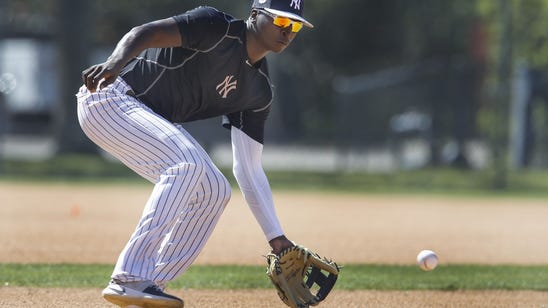 New York Yankees: Didi Gregorius Out a Month with a Strained Shoulder