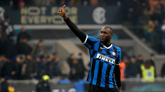 Lukaku nets 2 as Inter beats Cagliari 4-1 to reach quarters