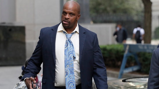 Basketball player’s father: Louisville assistant gave cash