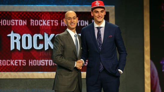 Rockets take Wisconsin's Sam Dekker with 18th pick in draft