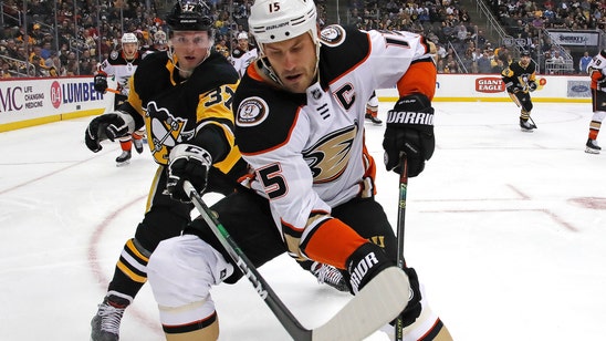 Guentzel's third-period goal gives Pens 2-1 win over Ducks