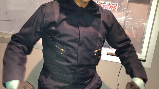 Raging Bullies: Flyers give fans room to break stuff for fun