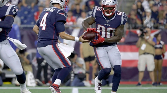 AP source: Jets acquire WR Thomas from Pats for draft pick