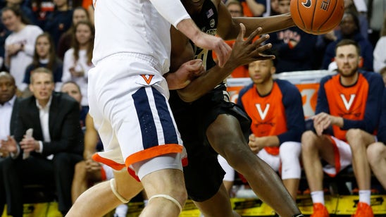 Guy, Huff lead No. 3 Virginia past Deacons, 68-45