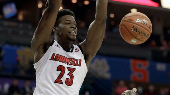 Nwora scores 24, Louisville tops Notre Dame 75-53