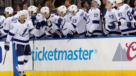 Stamkos, Domingue lead Lightning to 3-2 win over Rangers