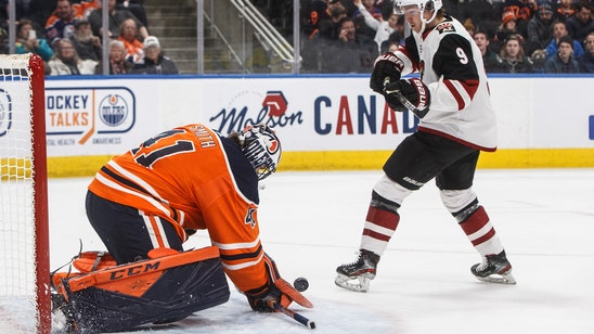McDavid scores twice, Oilers beat Coyotes 7-3