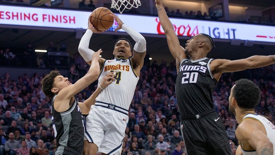 Murray gets 17 in 4th quarter to lift Nuggets over Kings