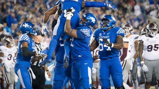 AP Top 25: Kentucky enters rankings for 1st time since ’07