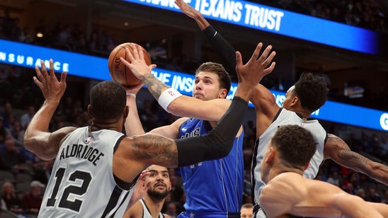 Doncic scores 42 in triple-double, Mavs top Spurs 117-110