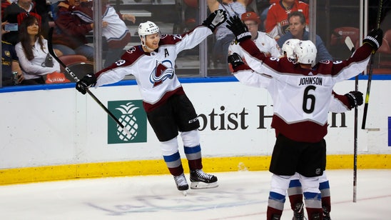 MacKinnon scores in OT, Avalanche beat Panthers 5-4
