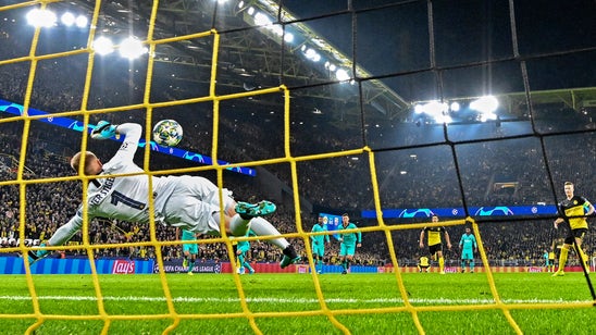 Barca keeper Ter Stegen stakes claim to be Germany's No. 1