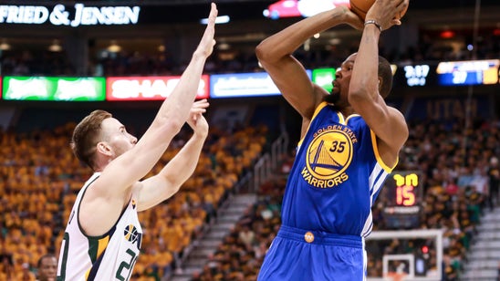 Golden State Warriors: Kevin Durant willing to take less to keep core together